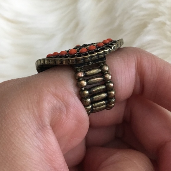 💕 Ring - Picture 2 of 3